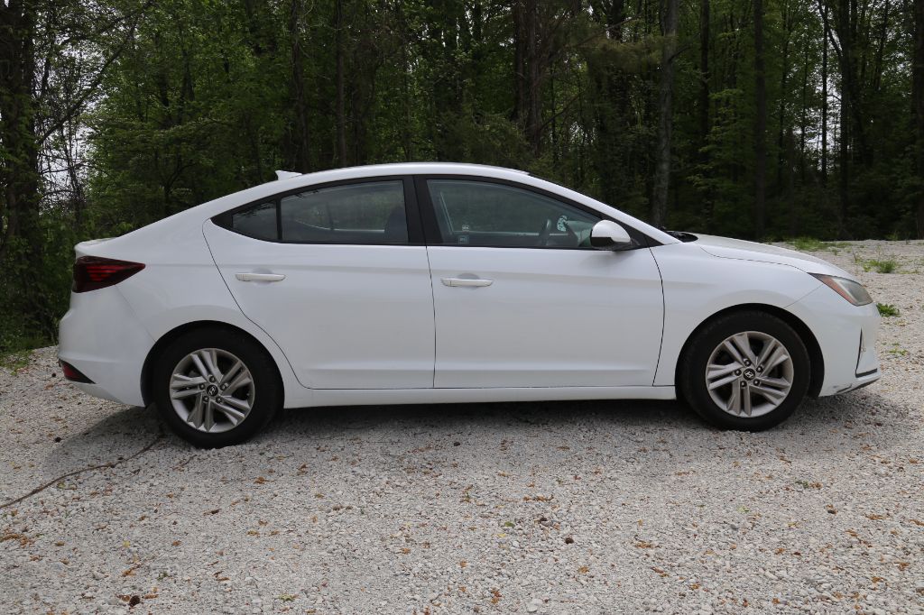 2019 Hyundai Elantra - $11,399