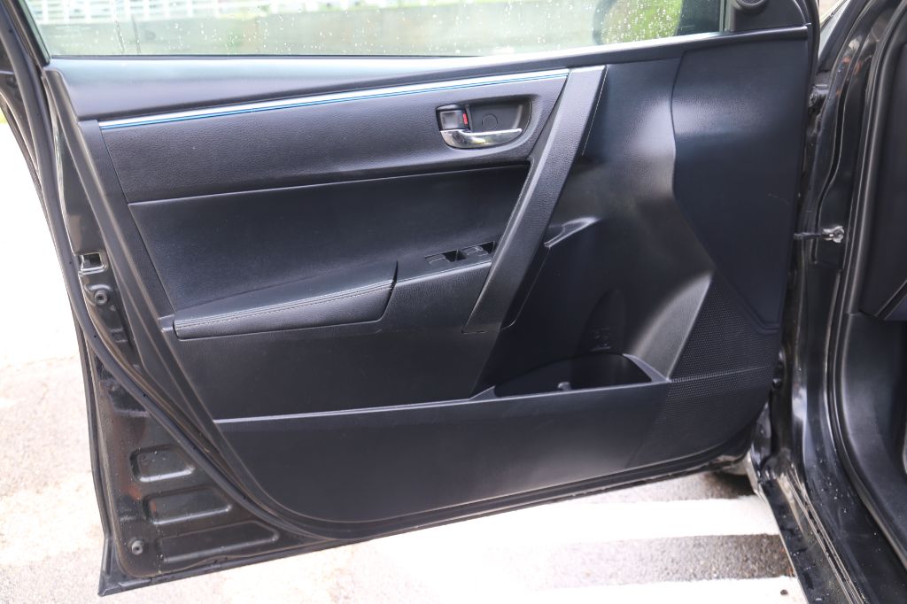 2014 Toyota Corolla - $9,599