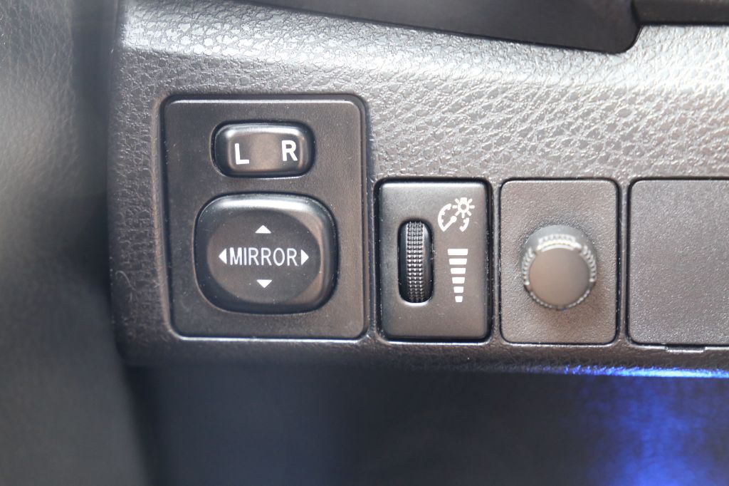 2014 Toyota Corolla - $9,599