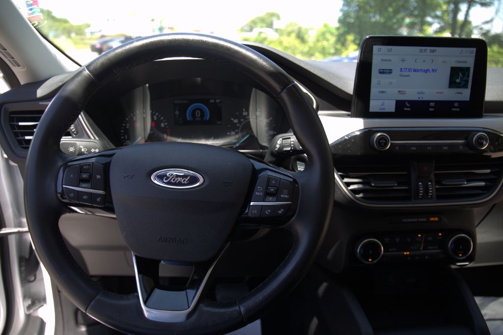 2022 Ford Escape - $12,500