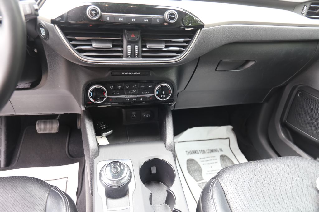 2022 Ford Escape - $12,500