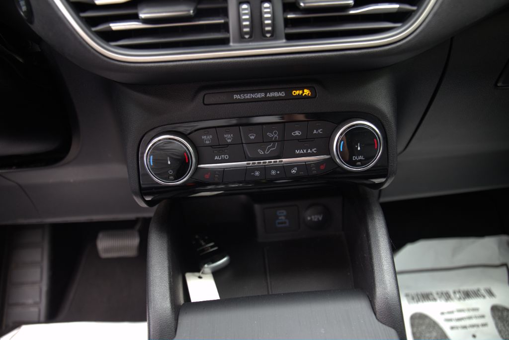 2022 Ford Escape - $12,500