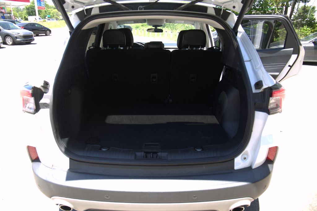 2022 Ford Escape - $12,500