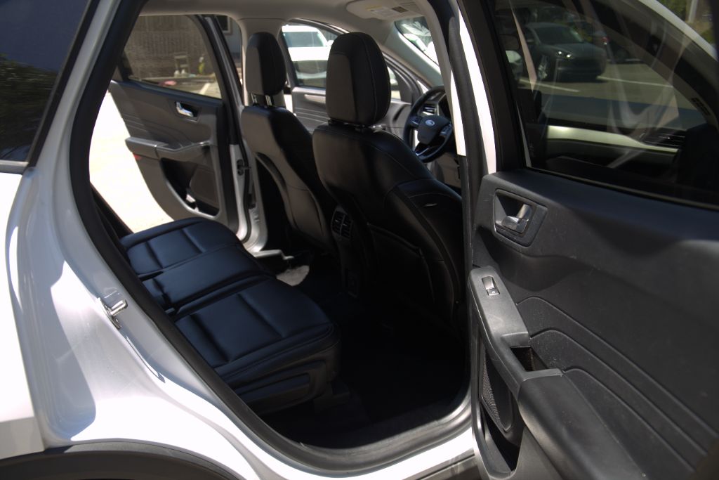 2022 Ford Escape - $12,500