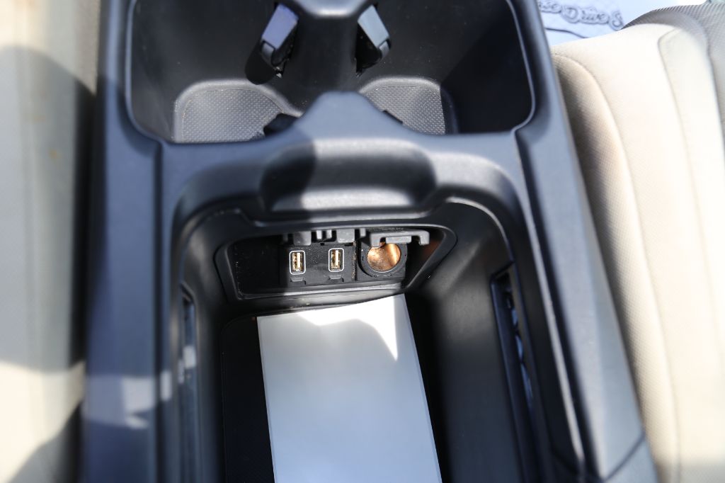 2017 Honda CR-V - $17,500