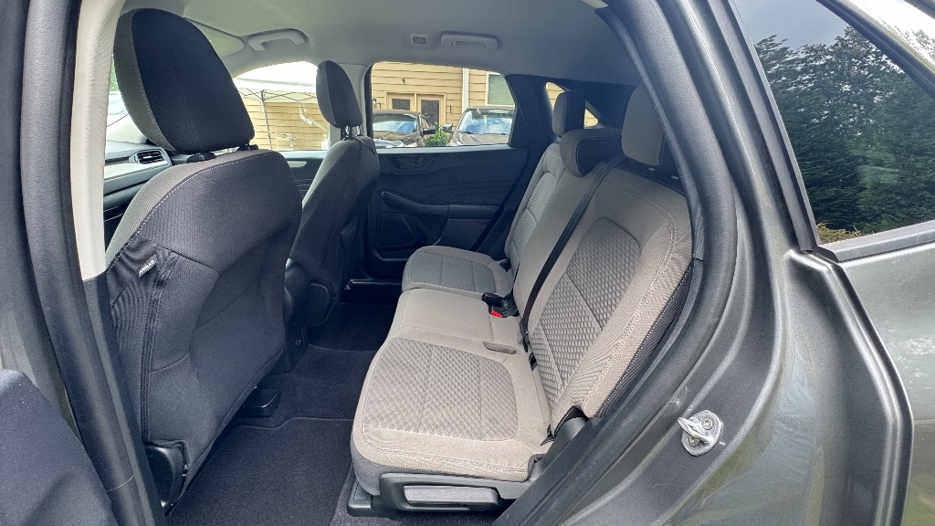 2022 Ford Escape - $13,500