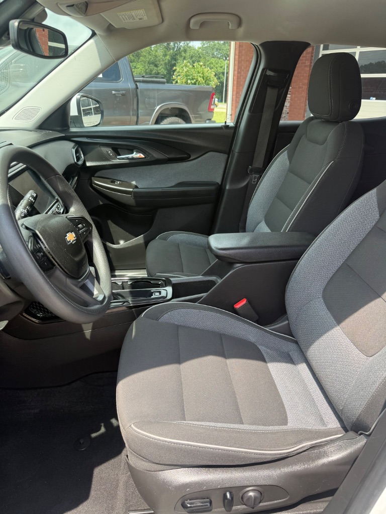 2022 Chevrolet Blazer - $17,980
