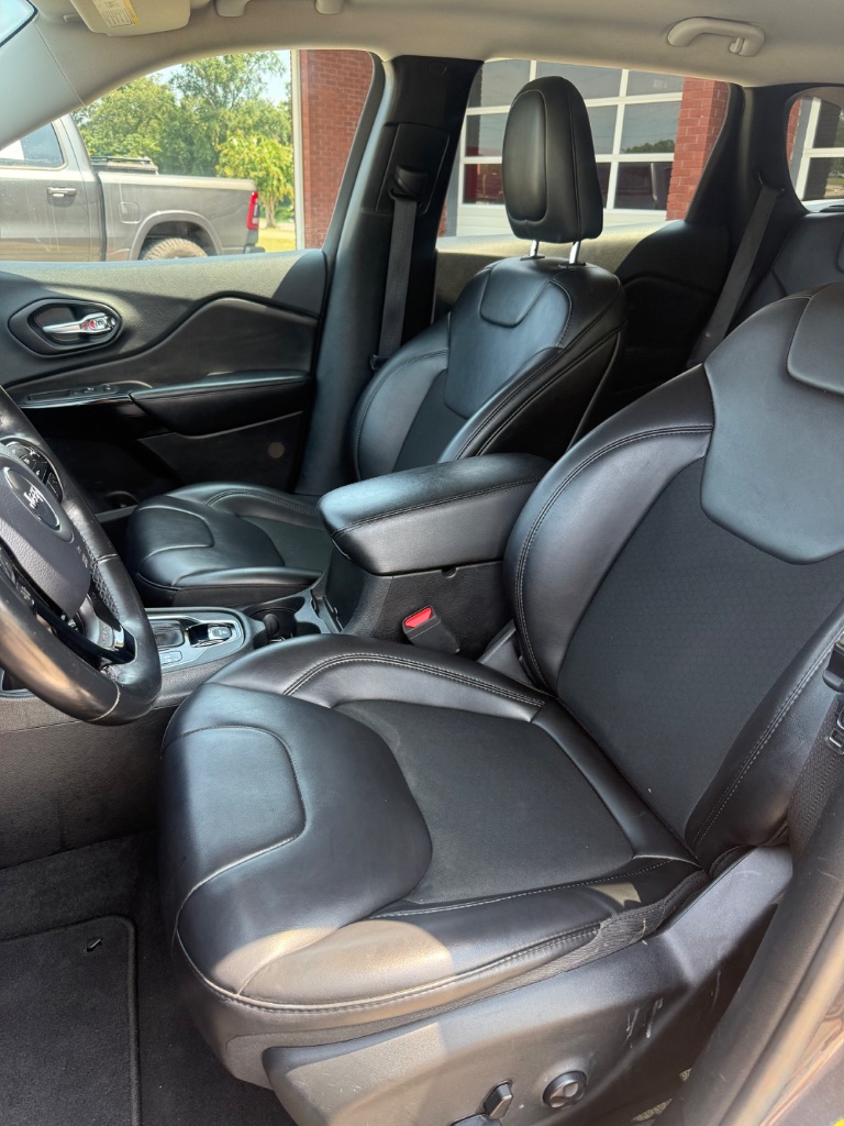 2019 Jeep Cherokee