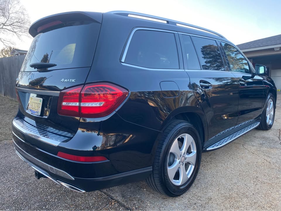 2017 Mercedes-Benz GLS GLS450 photo