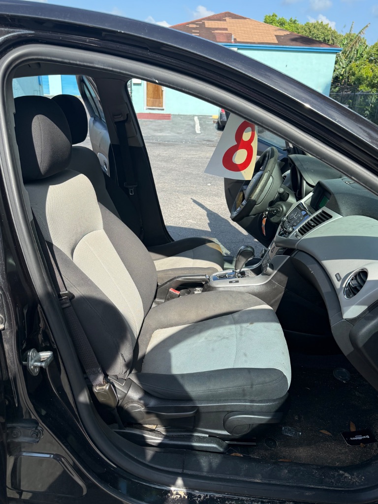2011 Chevrolet Cruze - $3,999