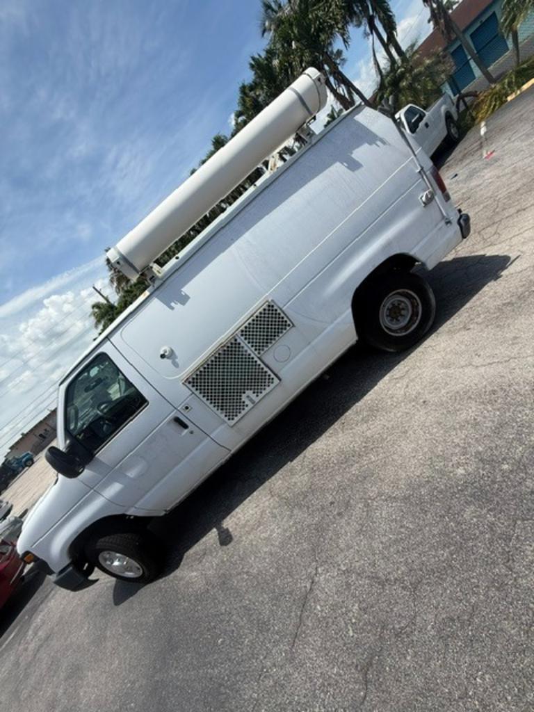 2008 Ford E350