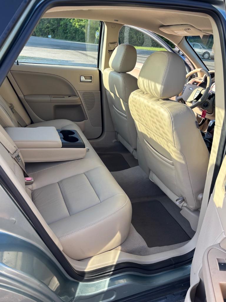 2006 Ford Five Hundred Limited photo