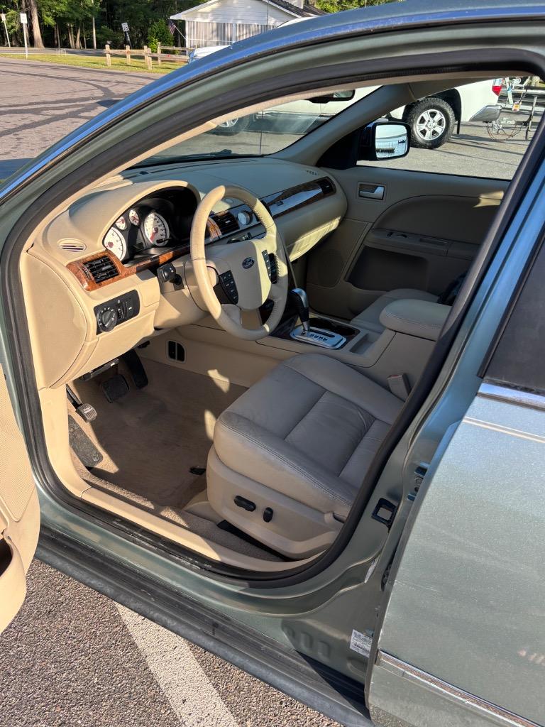 2006 Ford Five Hundred Limited photo