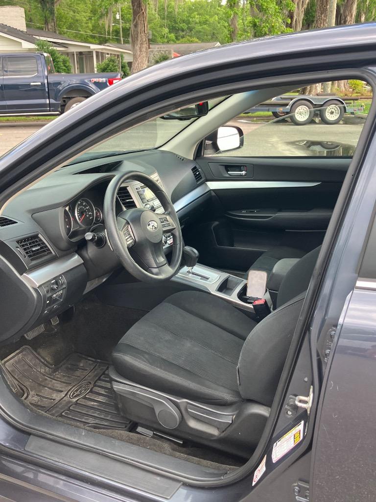 2014 Subaru Legacy 2.5i photo