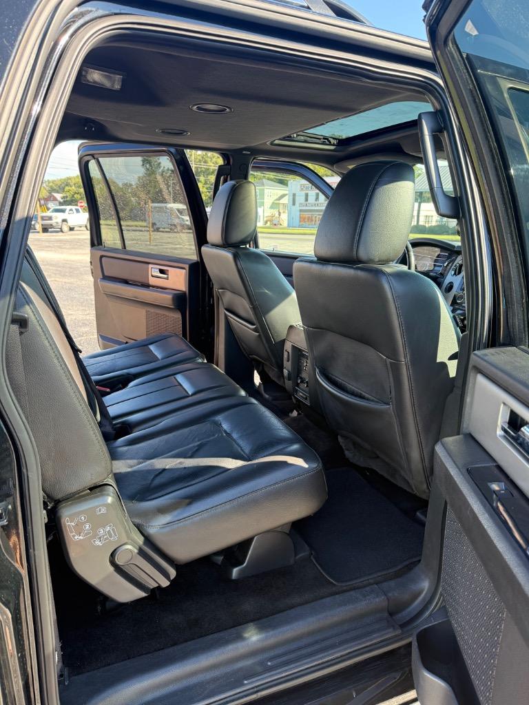 2014 Ford Expedition - $9,499