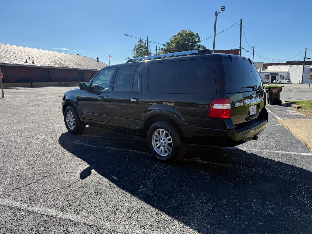 2014 Ford Expedition - $9,499