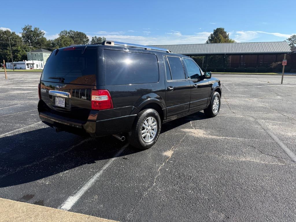 2014 Ford Expedition - $9,499