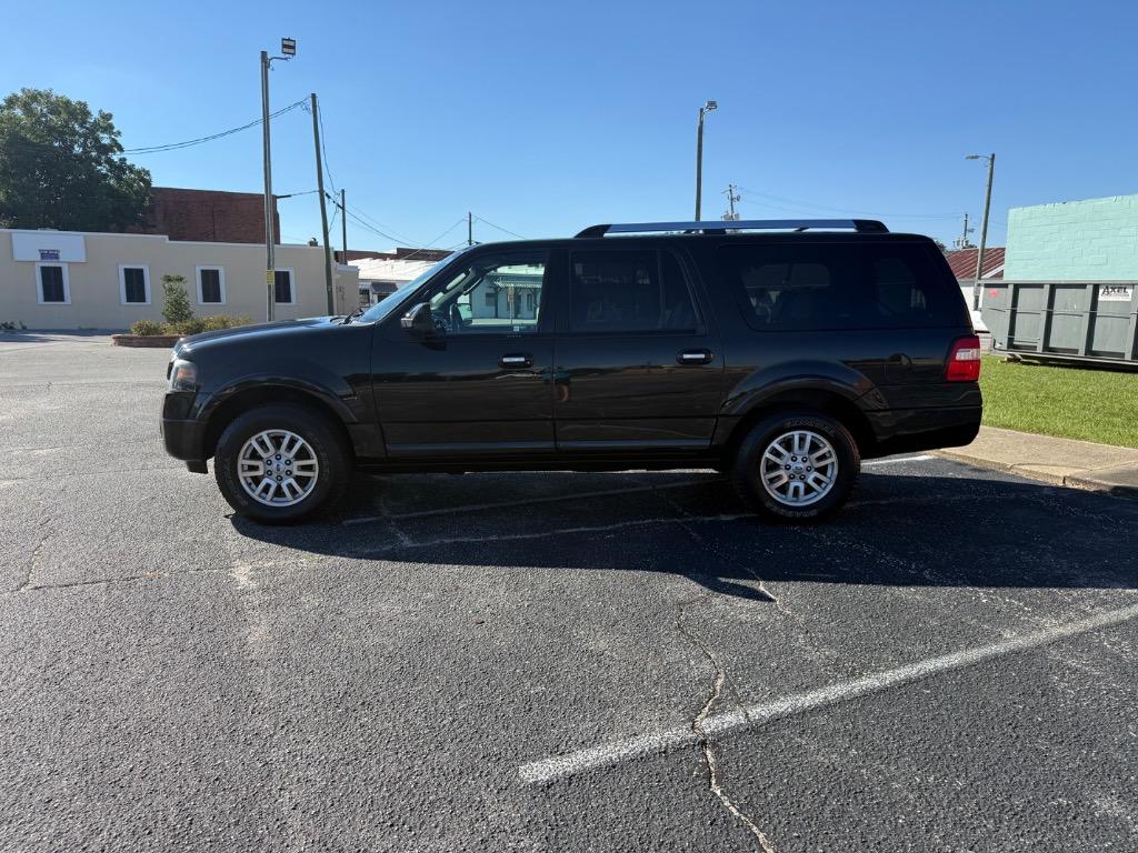 2014 Ford Expedition - $9,499