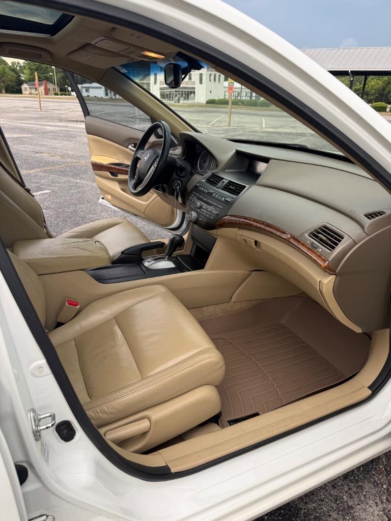 2010 Honda Accord - $8,599