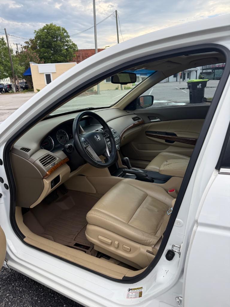 2010 Honda Accord - $8,599