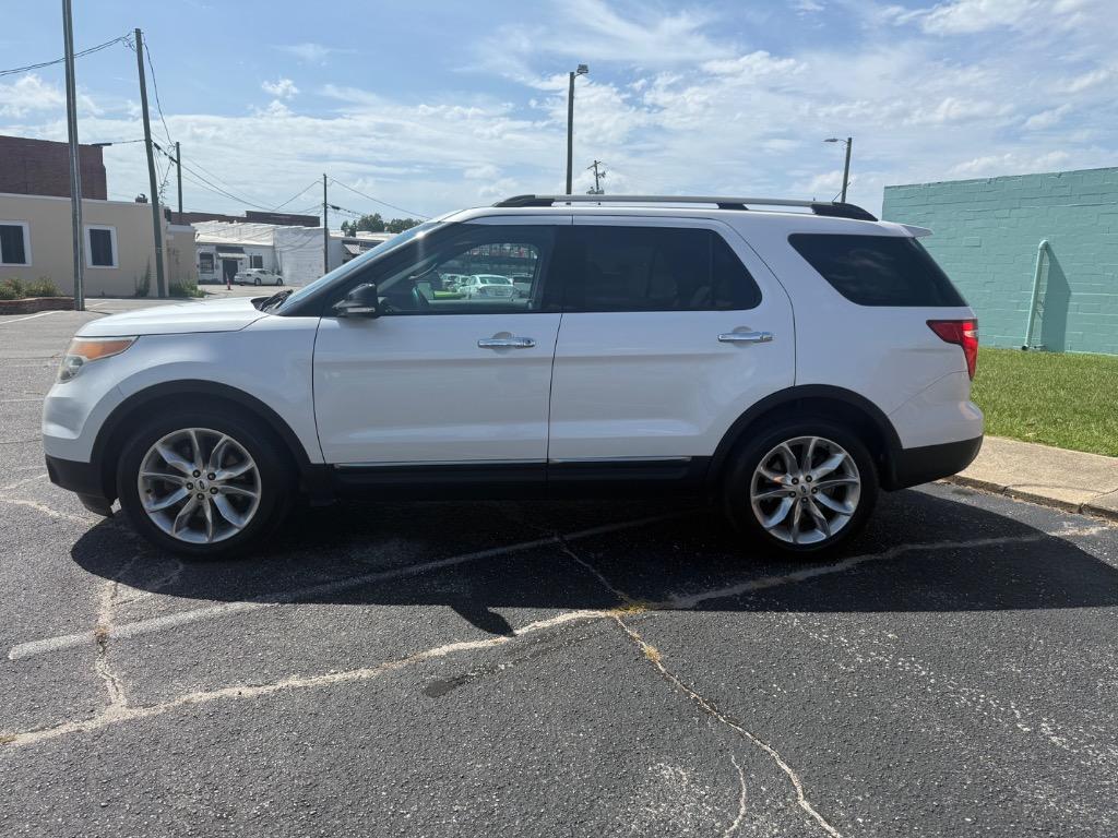 2014 Ford Explorer - $9,999