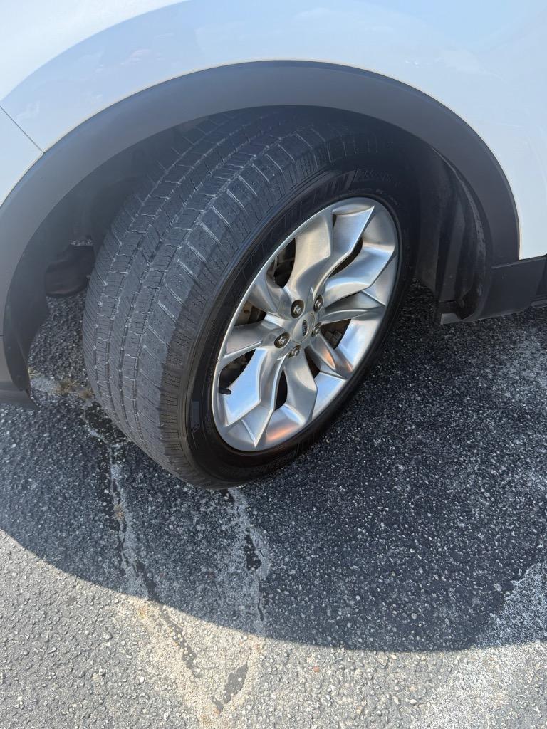 2014 Ford Explorer - $9,999