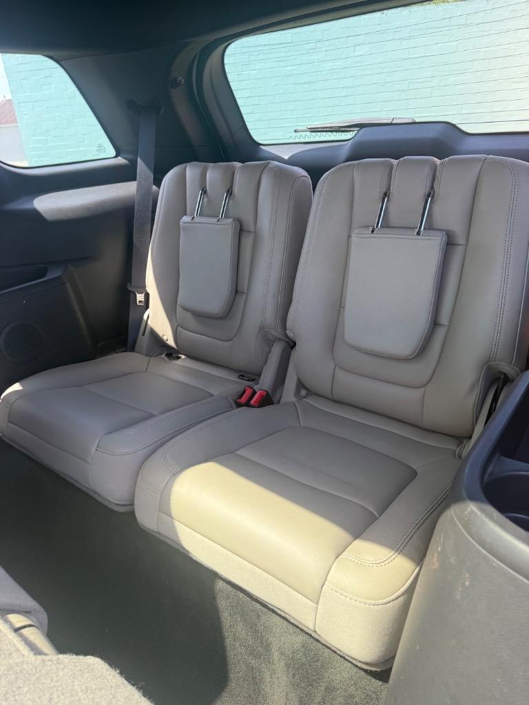2014 Ford Explorer - $9,999