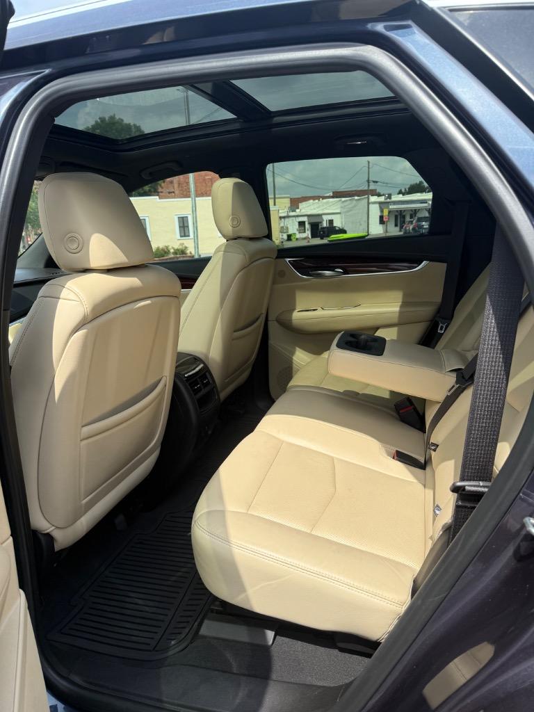 2018 Cadillac XT5 - $13,599