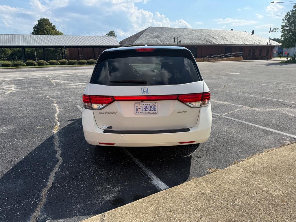 2017 Honda Odyssey - $14,999