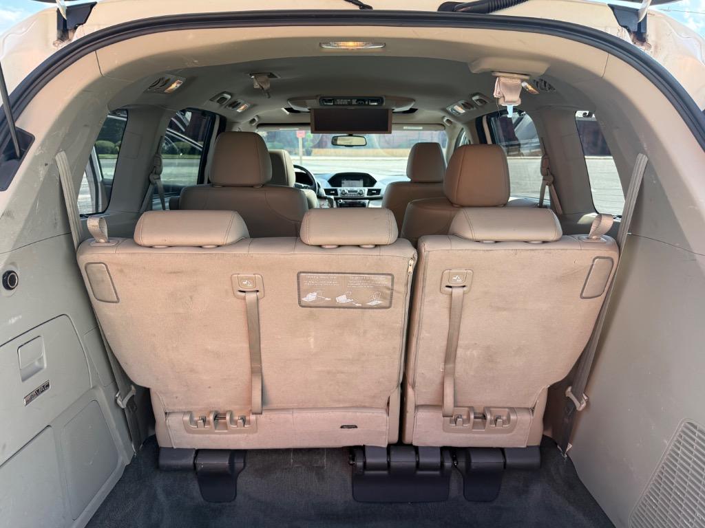 2017 Honda Odyssey - $14,999