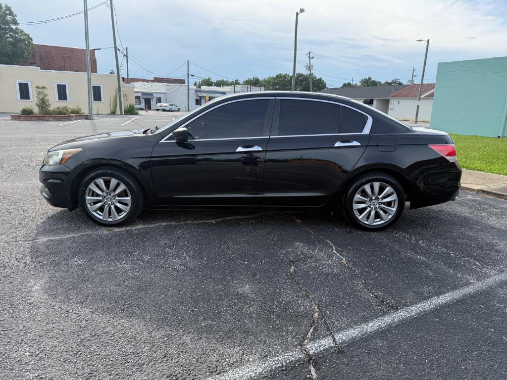 2011 Honda Accord - $10,800