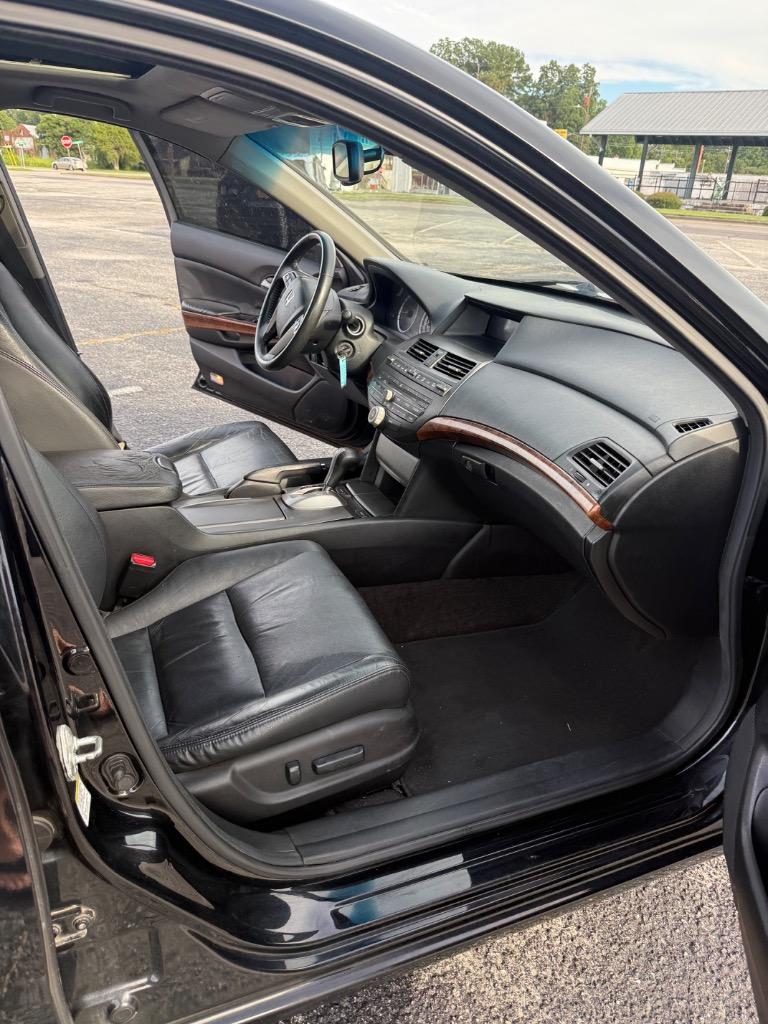 2011 Honda Accord - $10,800