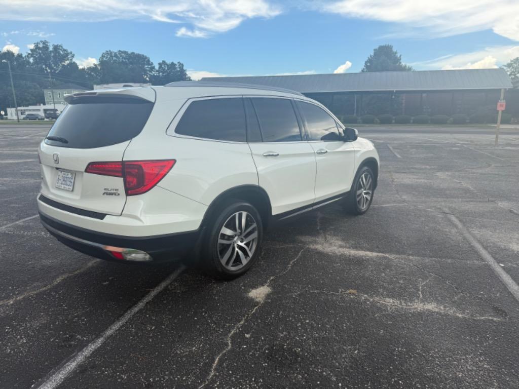 2017 Honda Pilot - $16,599