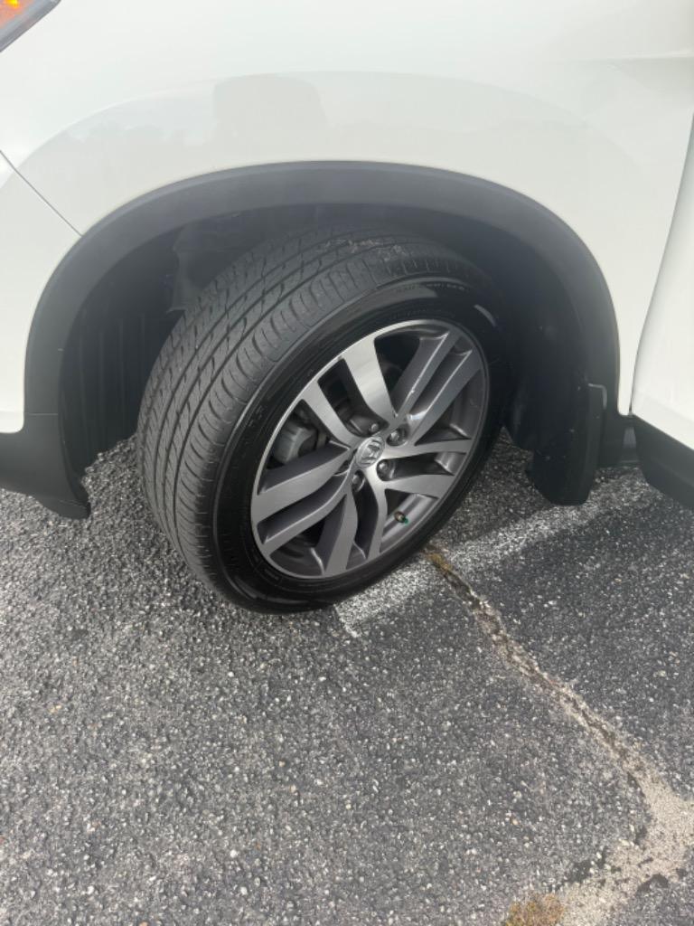 2017 Honda Pilot - $16,599