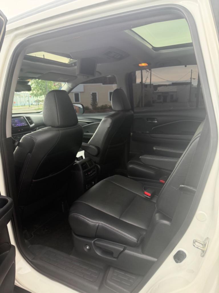 2017 Honda Pilot - $16,599