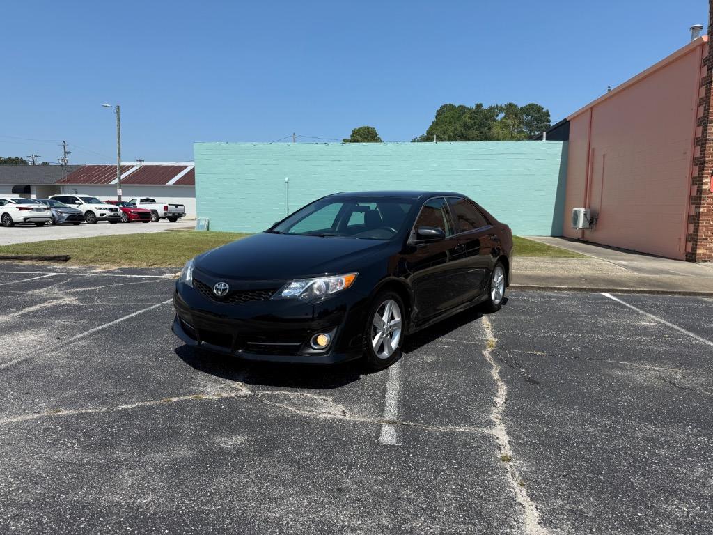 2014 Toyota Camry - $11,599