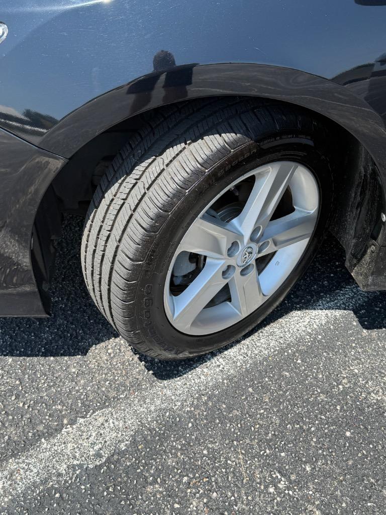 2014 Toyota Camry - $11,599