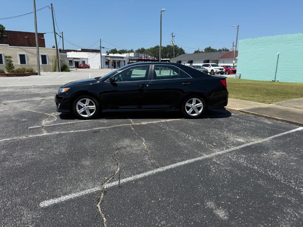 2014 Toyota Camry - $11,599