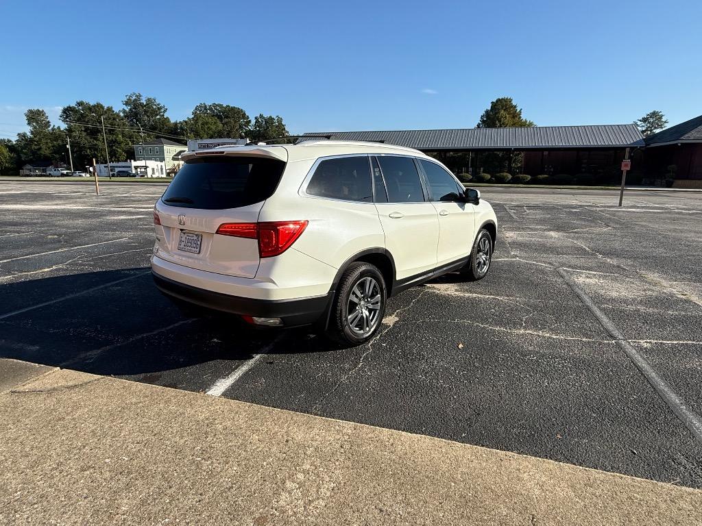 2016 Honda Pilot - $11,997