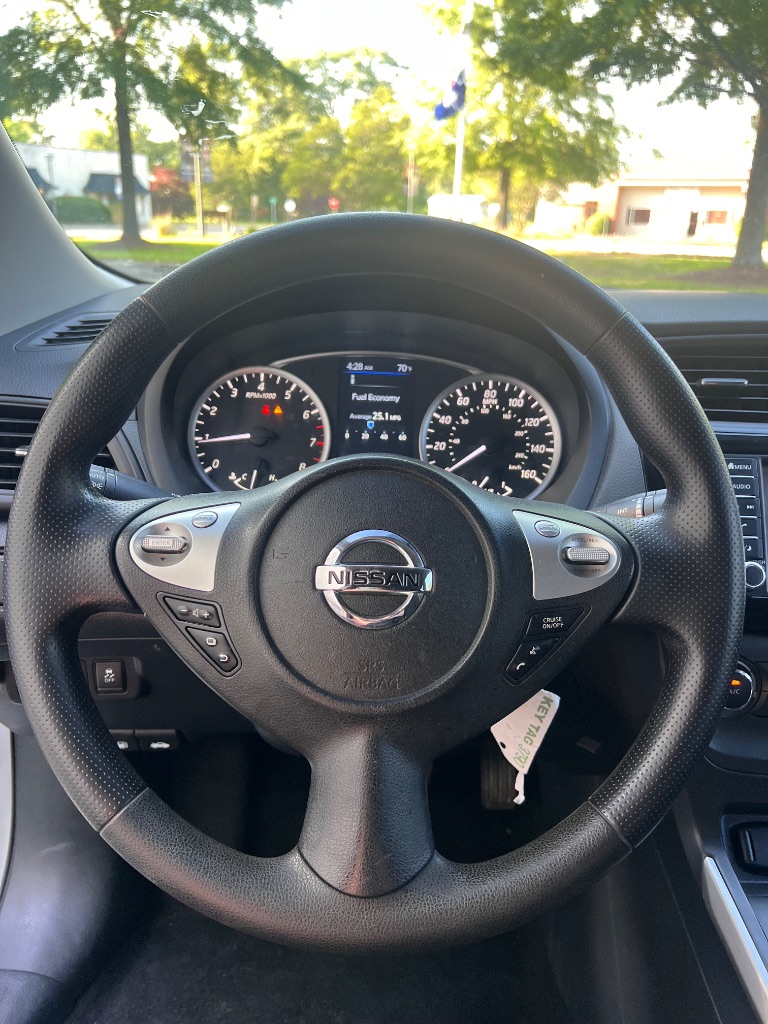 2019 Nissan Sentra SL photo
