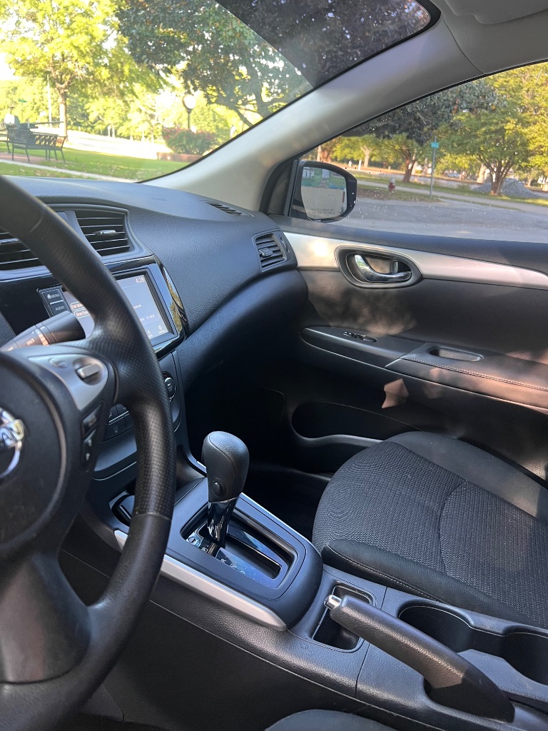 2019 Nissan Sentra SL photo