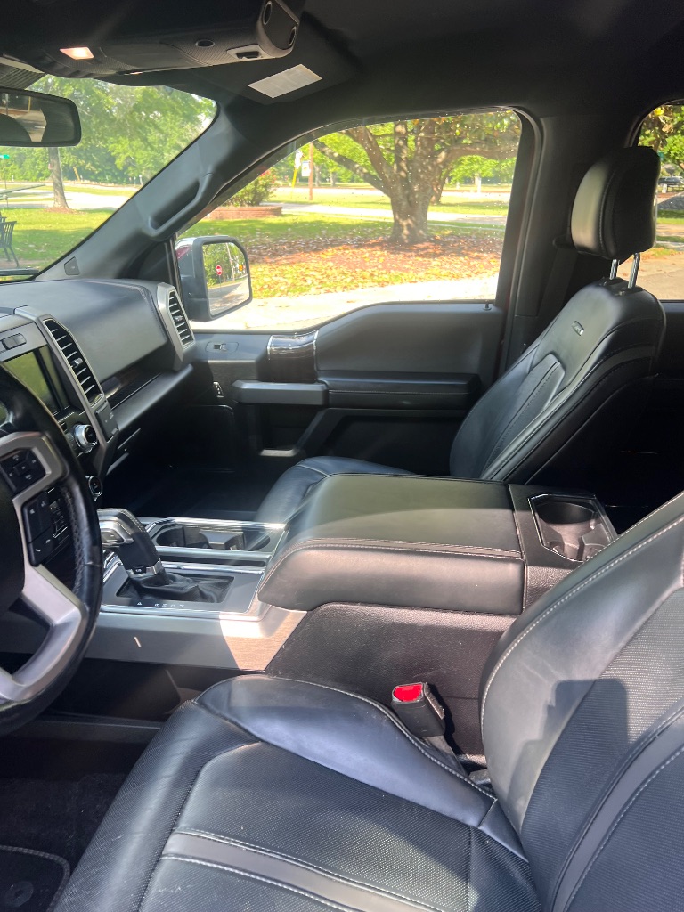 2017 Ford F150 Platinum photo