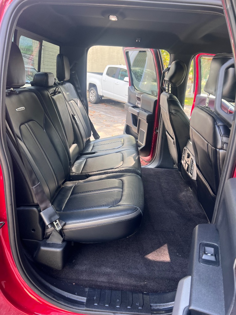 2017 Ford F150 Platinum photo