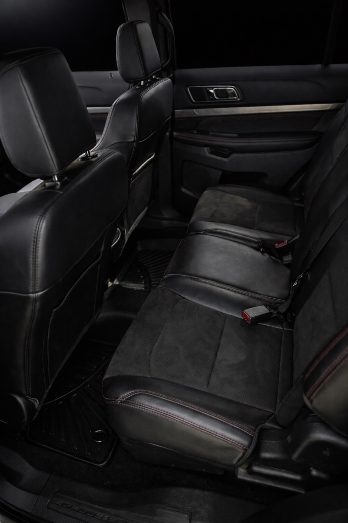 2018 Ford Explorer - $13,999