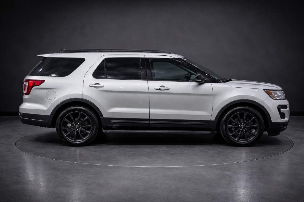 2018 Ford Explorer - $13,999