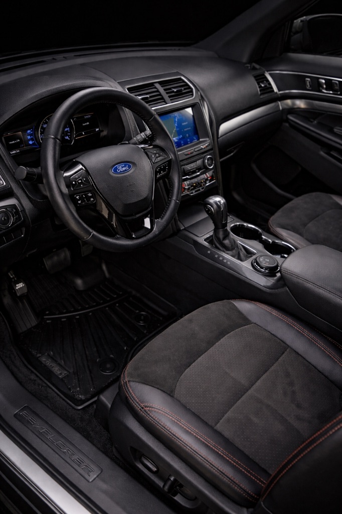 2018 Ford Explorer - $13,999