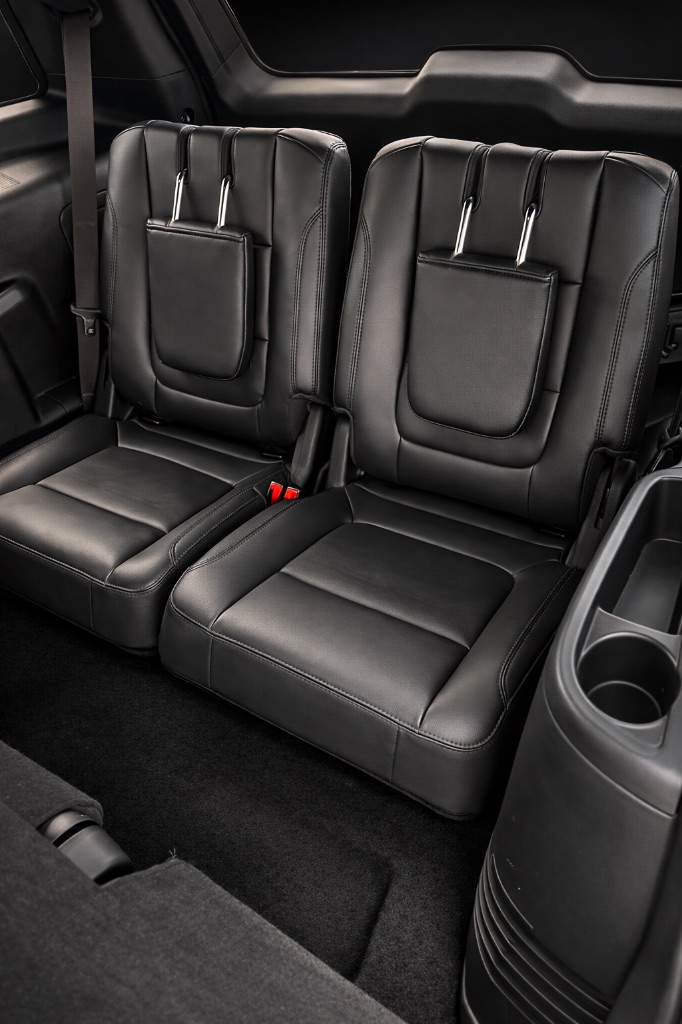 2018 Ford Explorer - $13,999