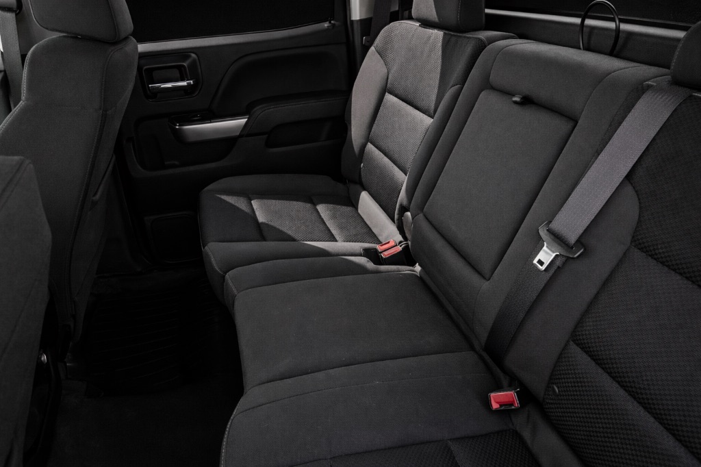 2017 Chevrolet Silverado 2500HD - $32,999