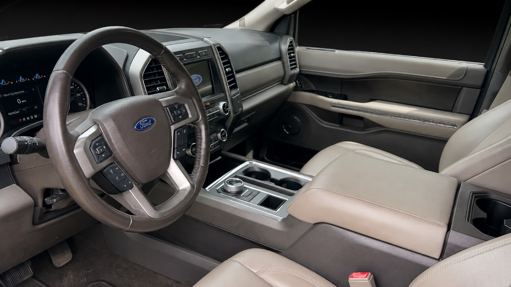 2021 Ford Expedition - $22,900