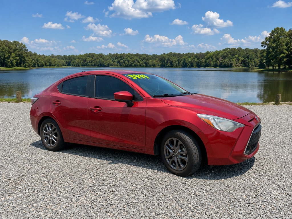 2019 Toyota Yaris - $3,999